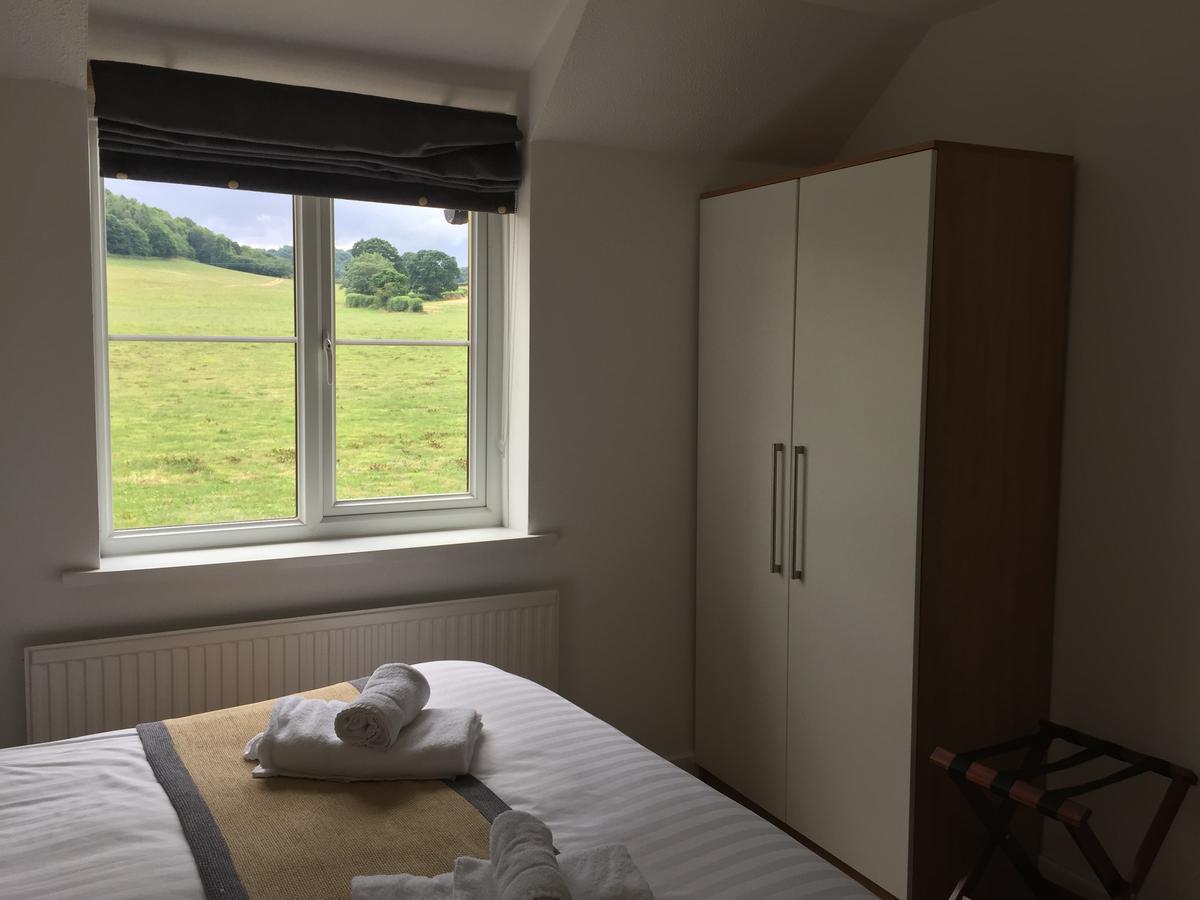 Llangeview Lodge Ebbw Vale Exteriör bild