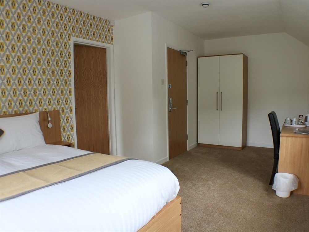 Llangeview Lodge Ebbw Vale Exteriör bild