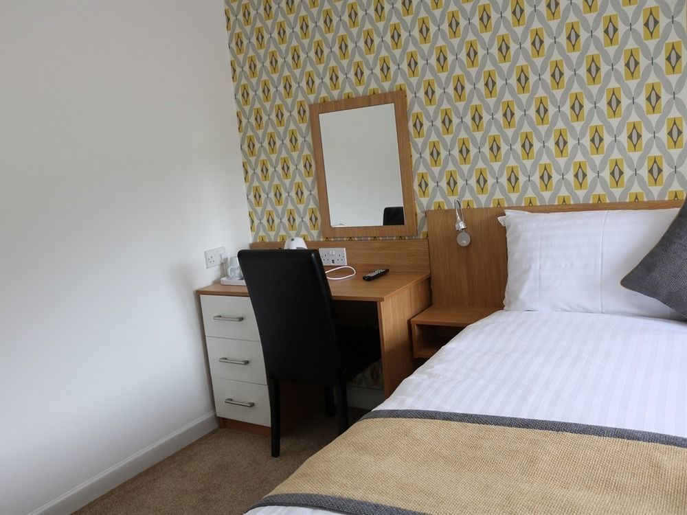 Llangeview Lodge Ebbw Vale Exteriör bild