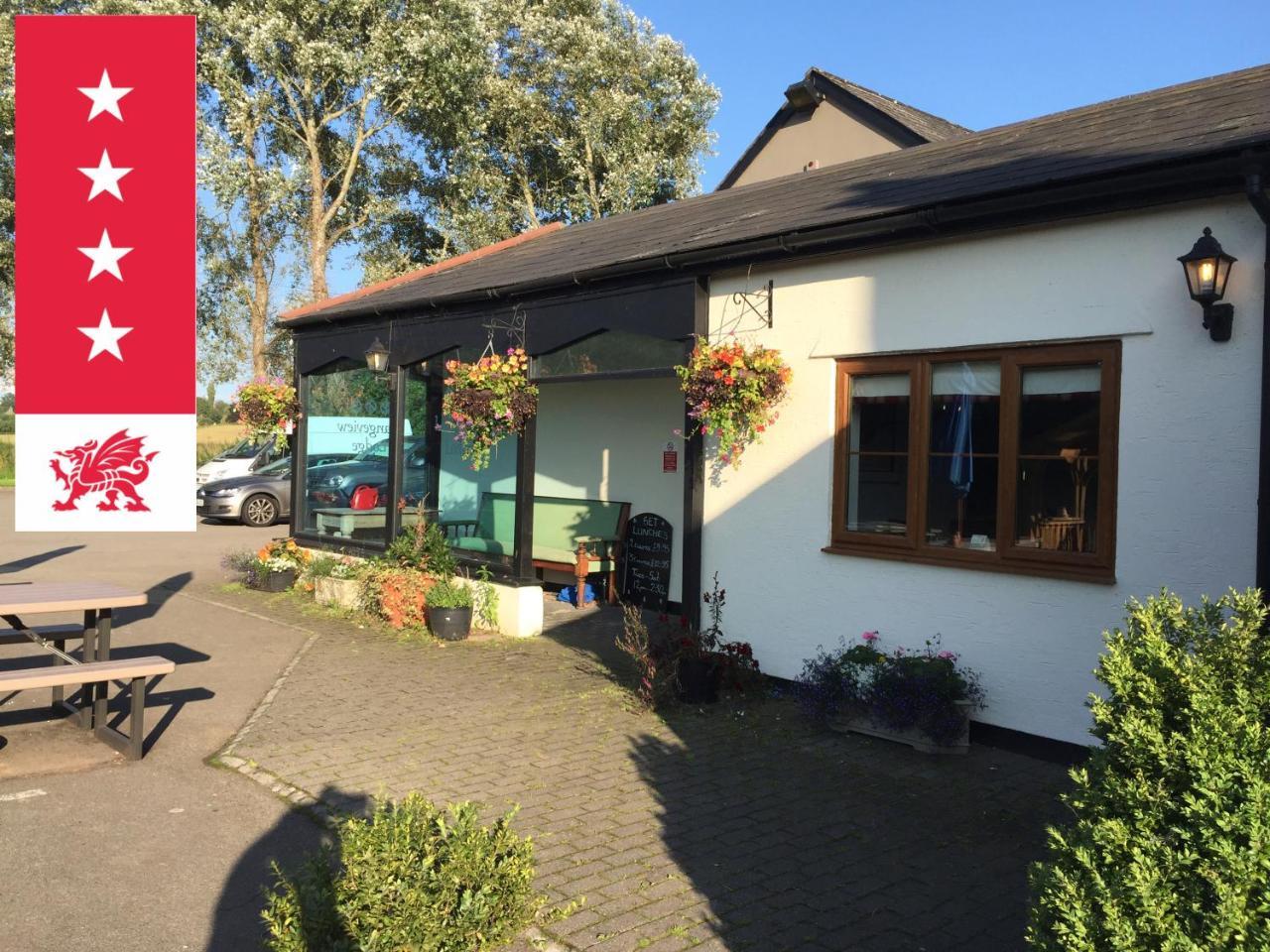 Llangeview Lodge Ebbw Vale Exteriör bild